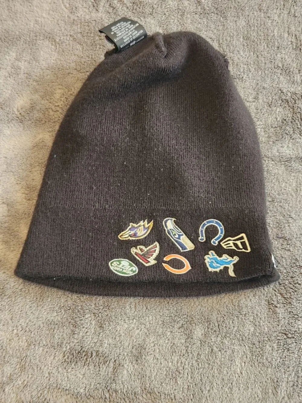 New Era NFL Teams Overload Cuffed Knit Beanie Hat Black Logos of 32 Teams GUC